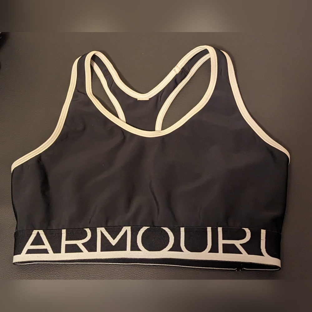 Under Armour Sports Bra Size Small